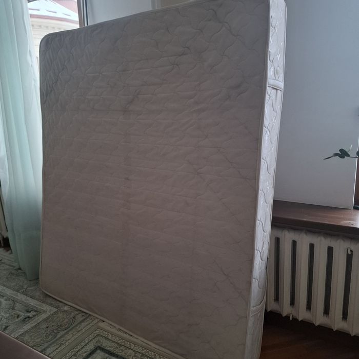 Матрасс отдам даром