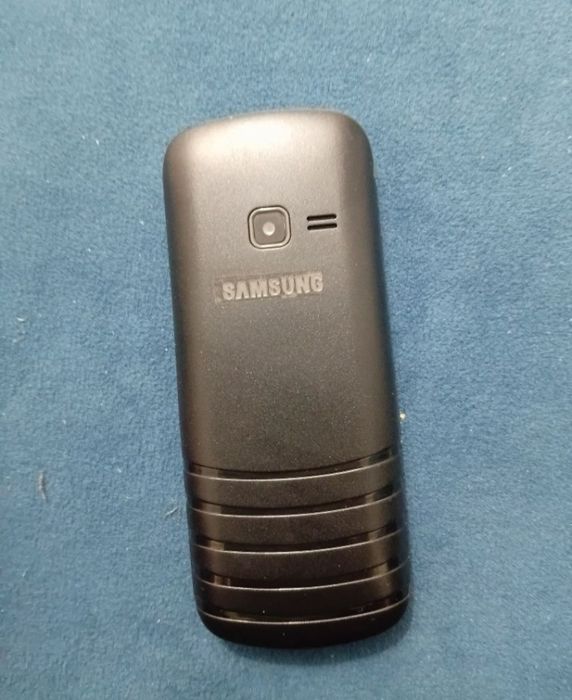 Продам телефон самсунг