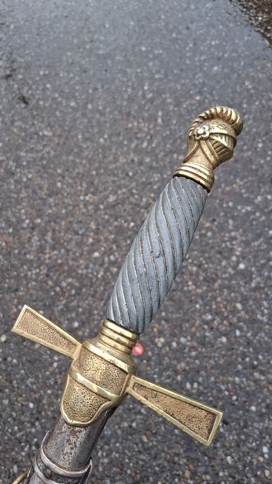 Vand sabie de colecție