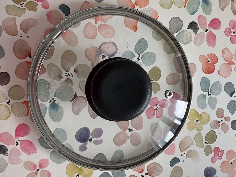 Продам крышки 16,26 см