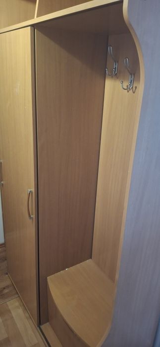 Продаём шкаф для одежды