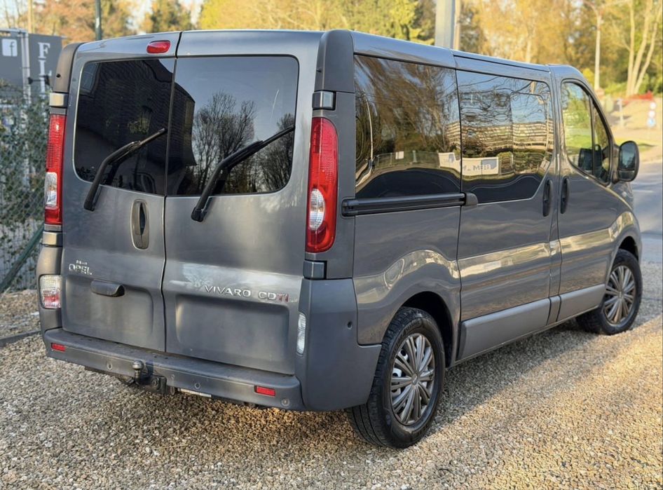 Vand Opel Vivaro / 8+1 Locuri/ 2.0 CDTI  / AUTOMAT / 2014 EURO 5