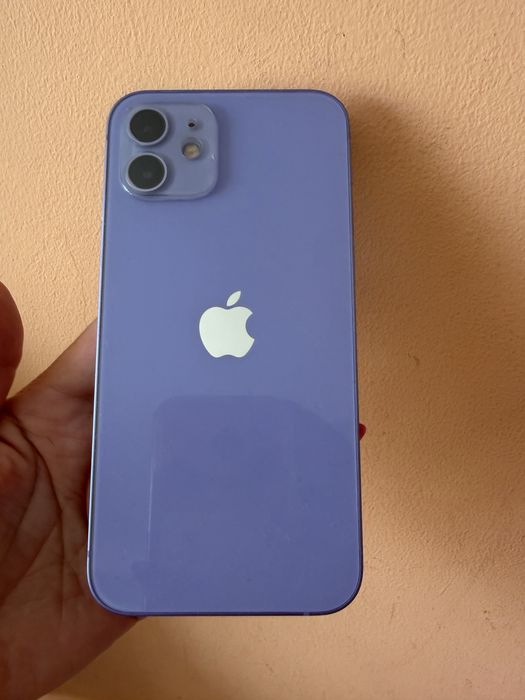 Iphone 12 128gb използван