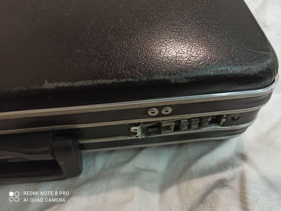 Дипломатически куфар