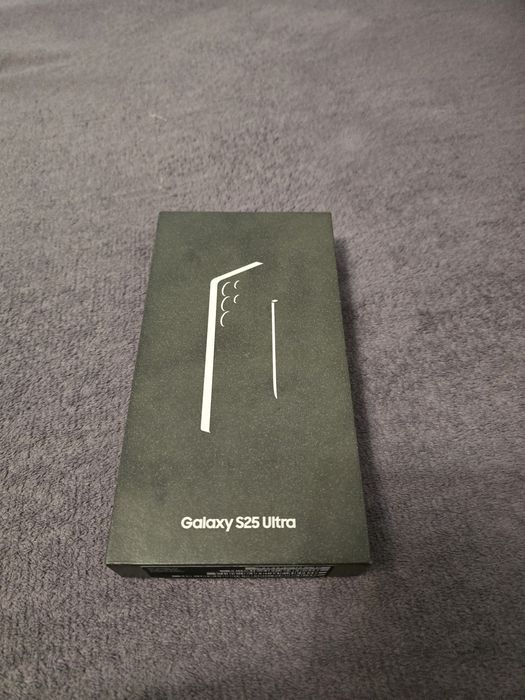 Vand/Schimb Samsung s25 Ultra /256 gb Nou