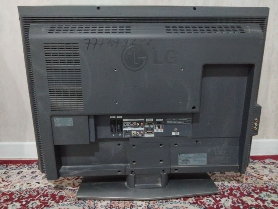 Продам данный телевизор от LG.