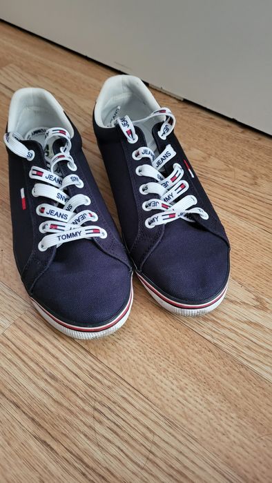 Tenisi dama Tommy Hilfiger