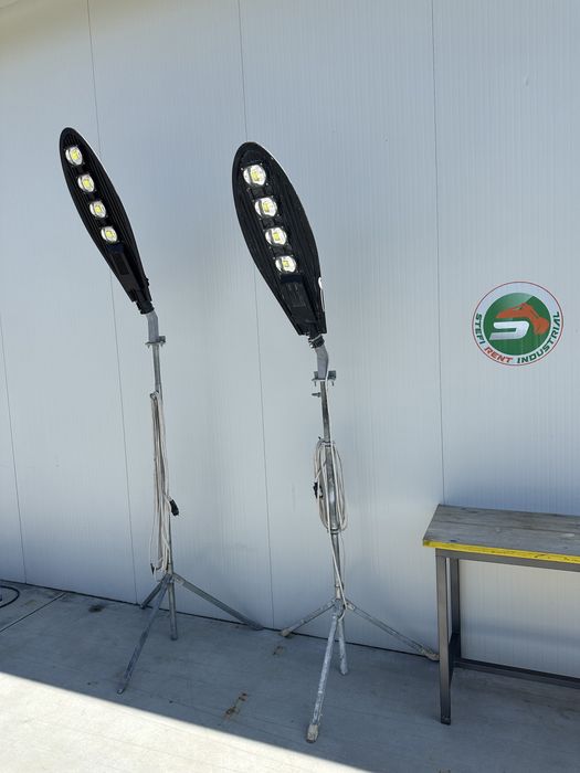 Vând proiectoare leduri șantier etc import Italia