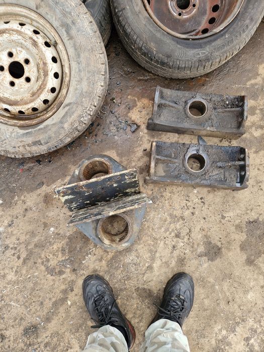 piese  remorca Schmitz