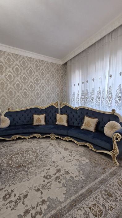 Продам диван очень дешево. В отличном состоянии.