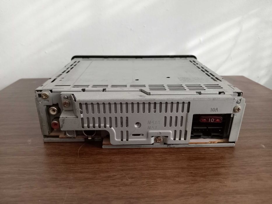 Продавам два CD плеара