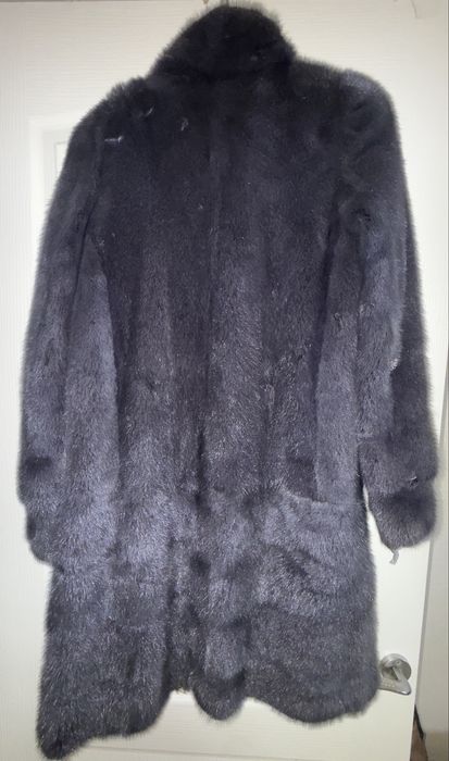 Продам шубу норковую
