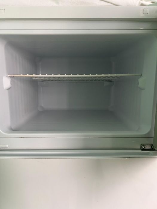 Холодильник для кухни