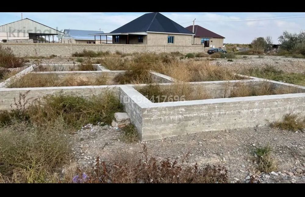 Бурыл ауылы, Байзақ датқа көшесі.