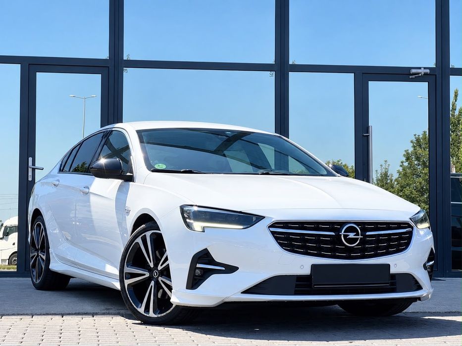Vând Opel Insignia