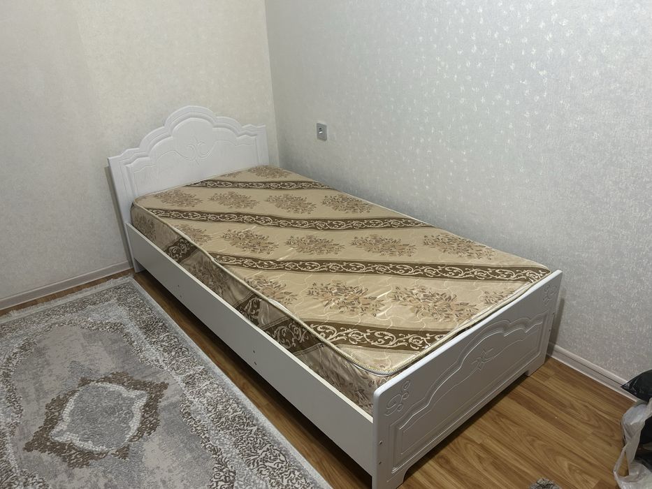 Кроват 2 метра продаю