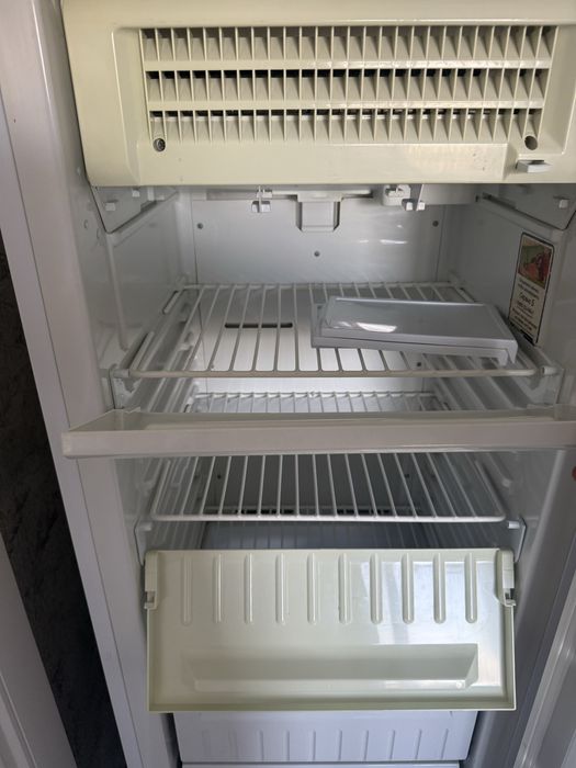 Морозильник Indesit