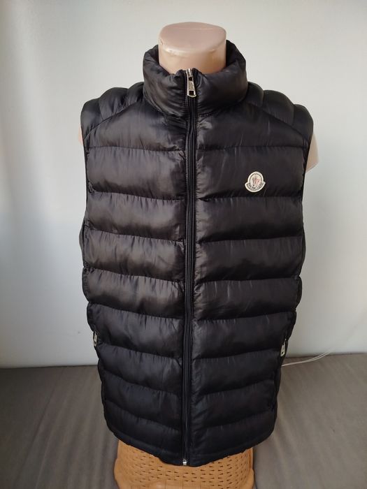 MONCLER  оригинална мъжка топла грейка