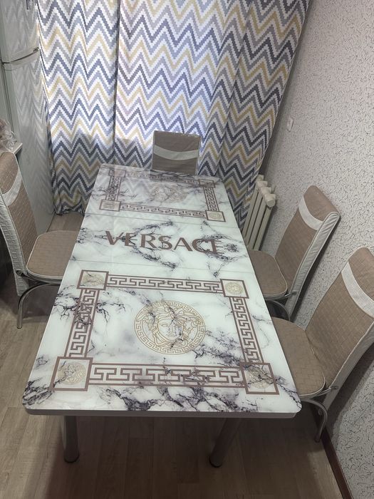 Комплект стол + стулья «Versace»