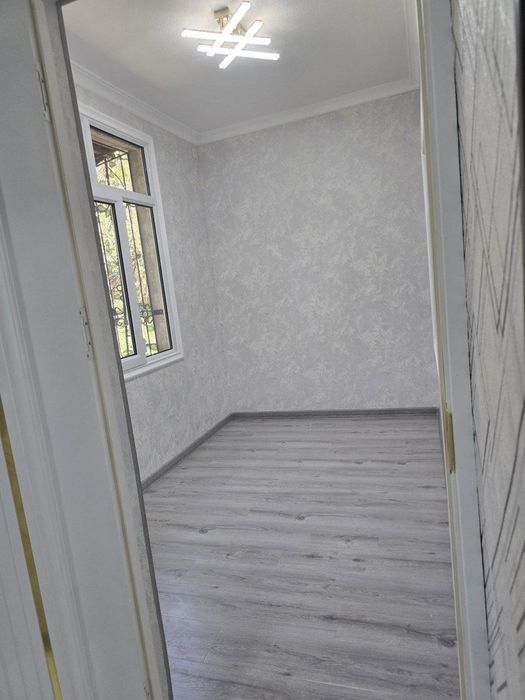 Продаётся 1в2/2/5 Авиасозлар 1, балкон 2на6