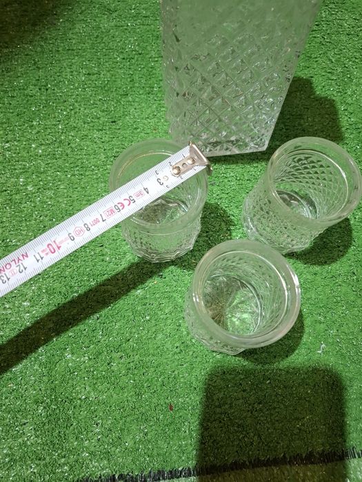 Гарафа с 3 чаши.