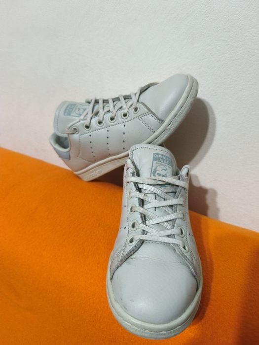 Adidas copii piele 35,5 (22cm)