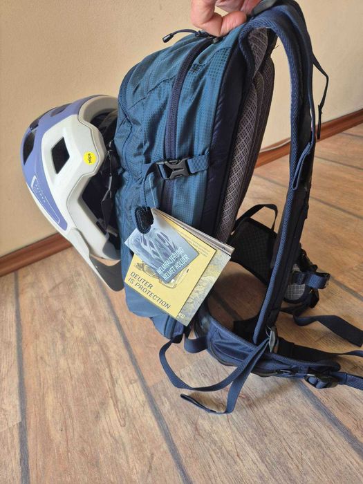 ПРОДАВАМ нови раници DEUTER