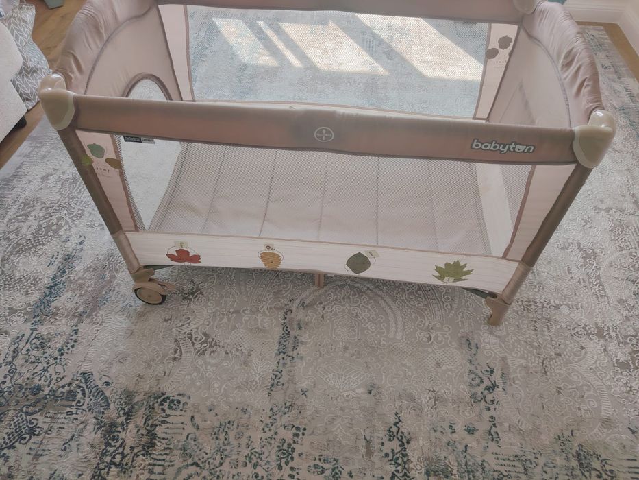 Кровать-манеж Babyton