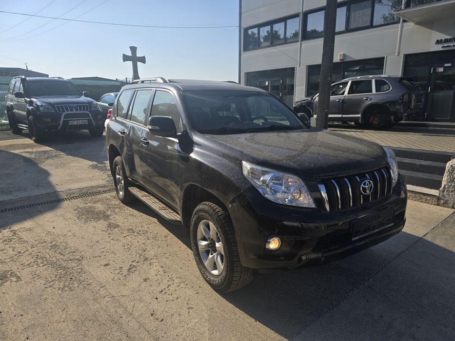 Dezmembrez Toyota Land Cruiser J150 2.7 benzina 2TR-FE 120KW an 2012
