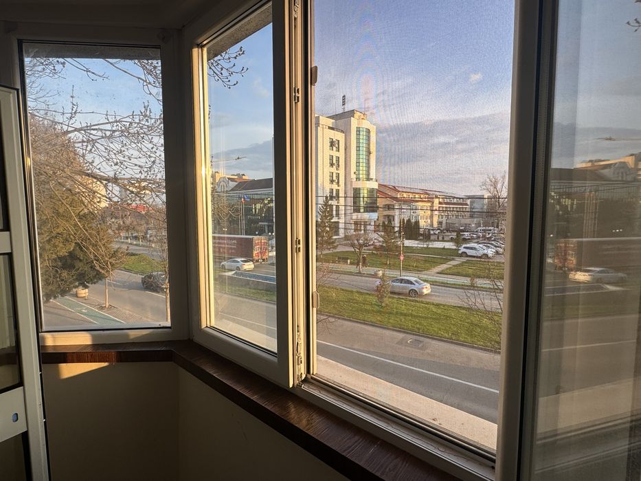 Inchiriez Garsoniera 47 mp