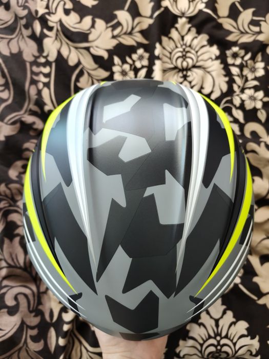 Каска за мотор AGV K6