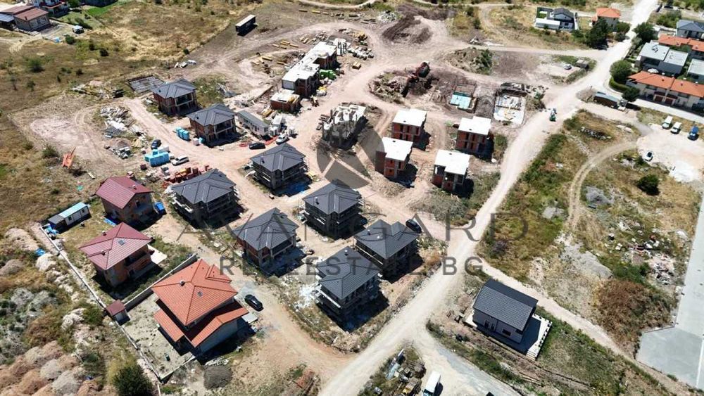 Продава се Къща в с. Марково, Област Пловдив - 143 кв.м за 1049 €/кв.м - Снимка #1