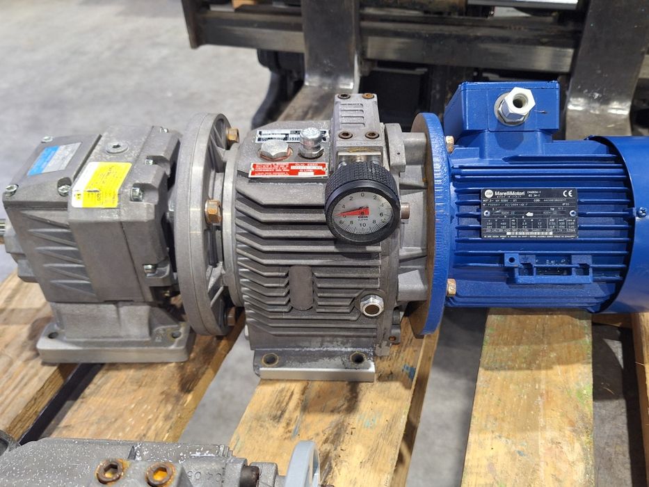 Вариаторен мотор-редуктор