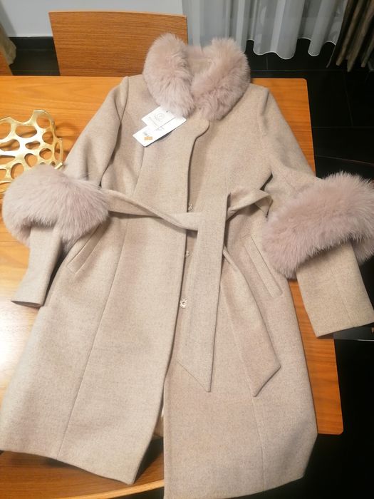 Palton Paucini din lână și cașmir cu blana naturala de vulpe