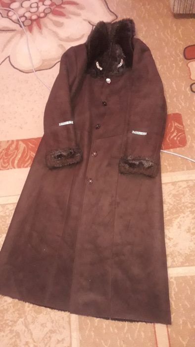 Продаю дублёнку в хорошем состоянии