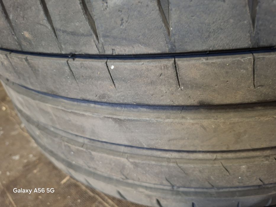 Гуми Michelin. 275.35.20