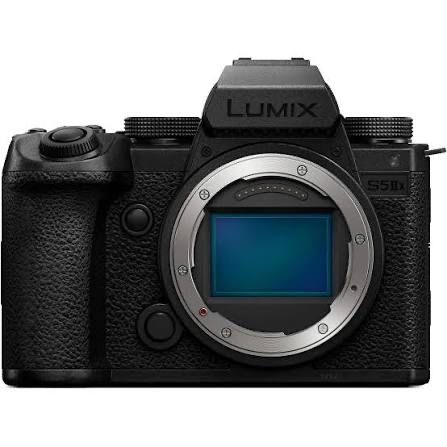 Camera Panasonic S5IIX cu 4 acumulatori