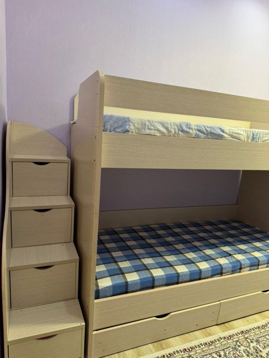 Диван для детской комнаты