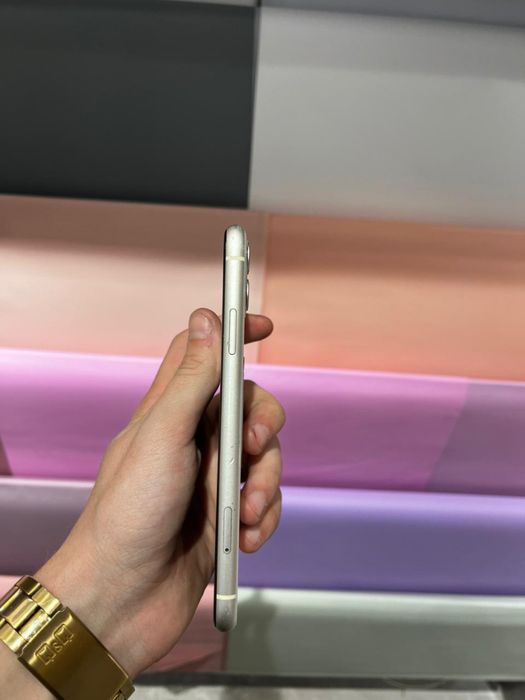 Iphone 11 на 64 гига