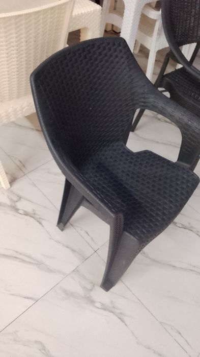 Кресло стулья пластик