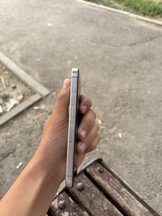 продам iphone 15 pro