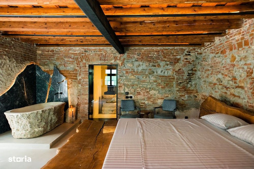 Vand 3 studio-uri in regim hotelier
