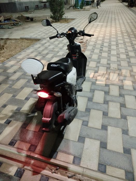 Miniclove moped skuter