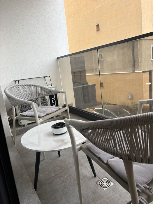 Vand apartament tip studio/2 camere in cosmopolit rise