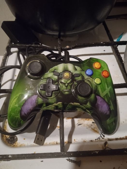 Продам джойстик Xbox.