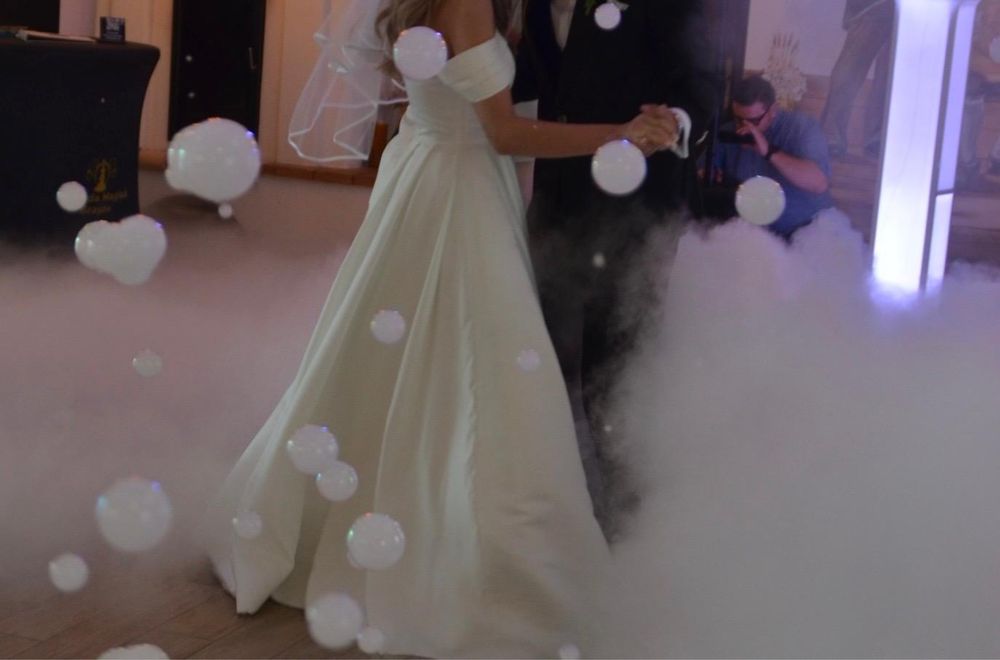 Rochie mireasa cu bretele