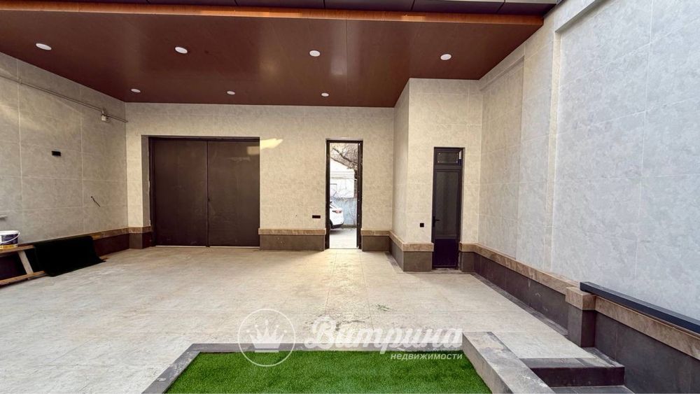 Коттедж в махалле Амира Темура , 5 комнатный  на 2-х сотках