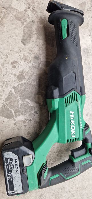 Hikoki ferestrău sabie pe acumulator