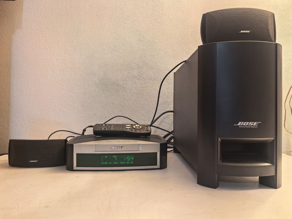 Sistem audio Bose AV 321 cu subwoofer si telecomanda CD DVD tuner radio
