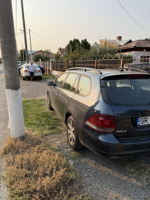 Vand VW GOLF 5 (PRETUL ESTE DE 2.200 NU 3000)
